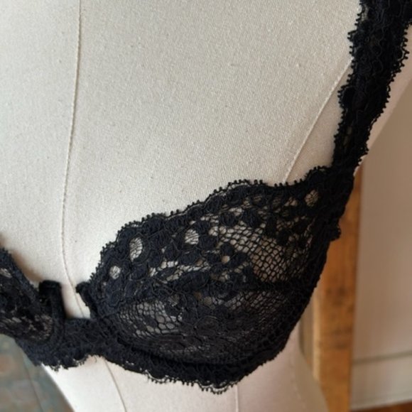La Perla Black Lace Bra - Picture 2 of 9